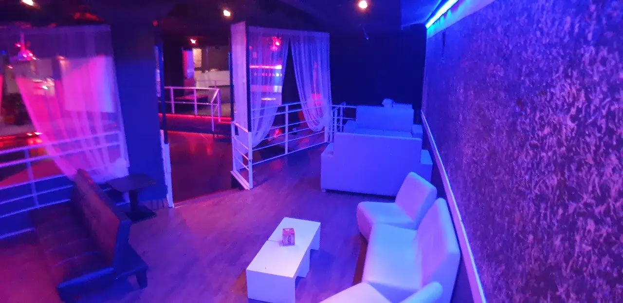 A2-Salottini Disco Club H.webp