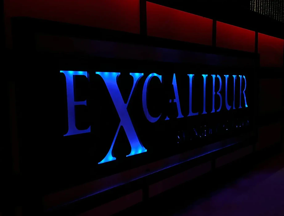 Z1-Banco Bar Excalibur H.webp