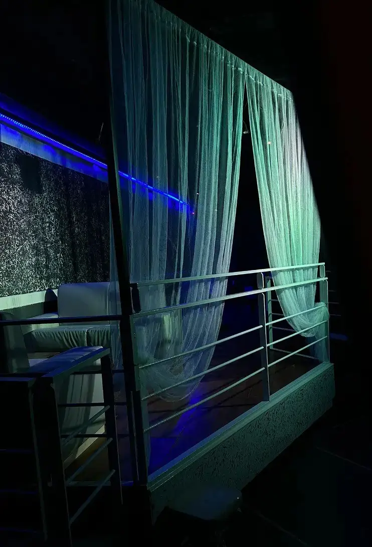 8-Salottino Swinger Club V.webp